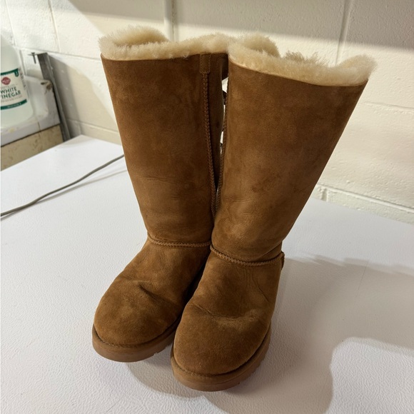 UGG Women's Tall Bailey Bow - Picture 2 of 5